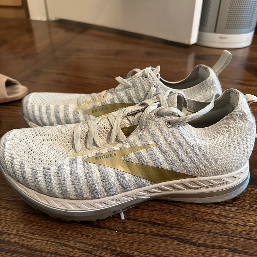 Brooks running shoes - worn once